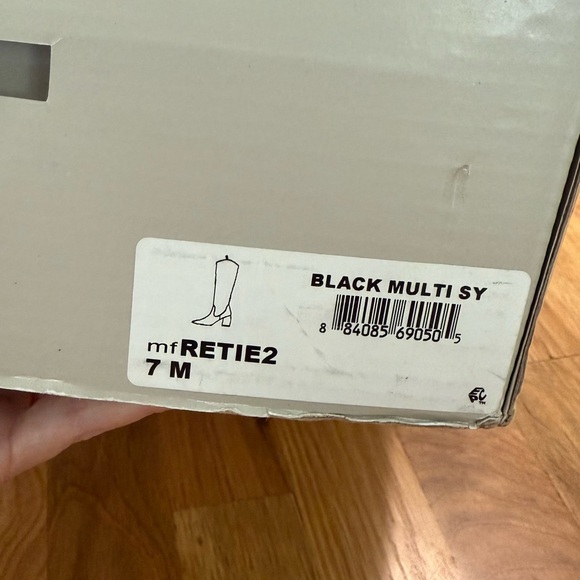 NWB Marc Fisher Retie2 Over-the-Knee Snake Print Boots – 7M – NEW With Box - Picture 8 of 9